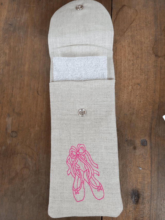 Étui à lunettes ou pochette téléphone lin brodé "Ballerines"
