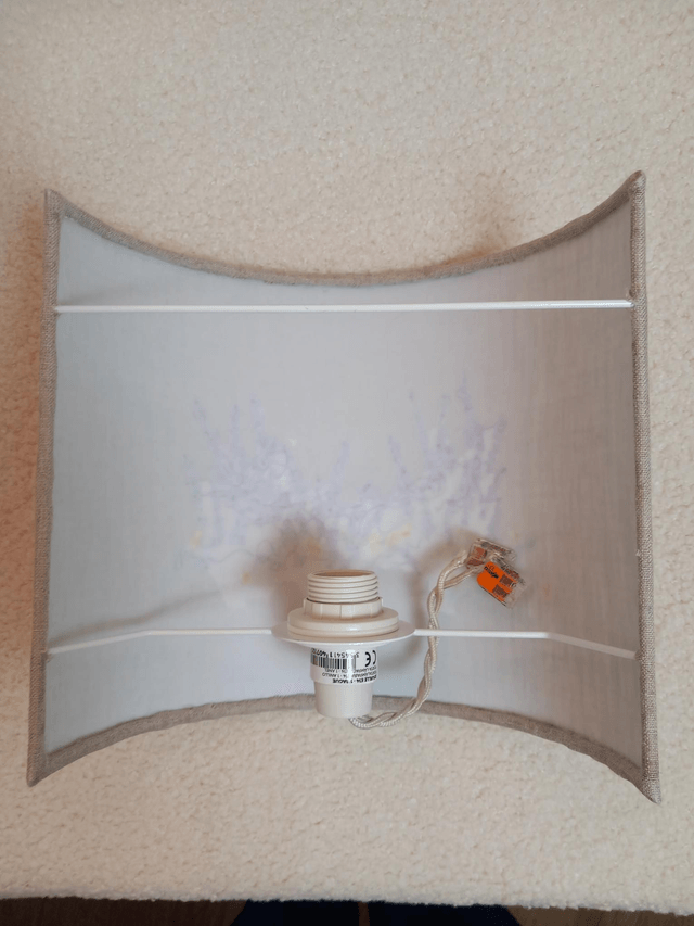 Applique murale demi-cercle en lin brodé "Lavande" électrifiée