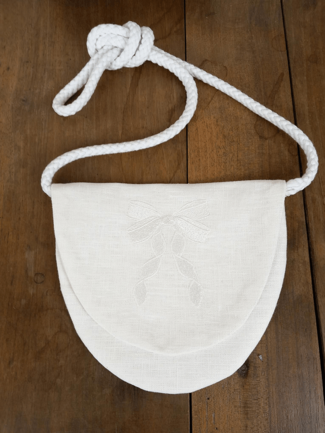 Sac bandoulière en lin brodé blanc