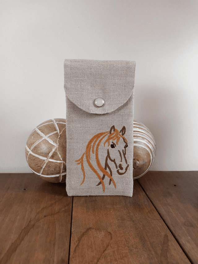 Étui à lunettes ou pochette téléphone lin brodé &quot;Cheval&quot;