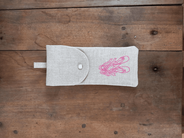 Étui à lunettes ou pochette téléphone lin brodé &quot;Ballerines&quot;